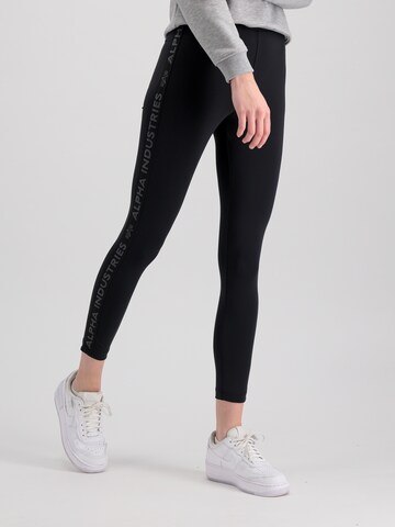 ALPHA INDUSTRIES Skinny Leggings in Zwart: voorkant