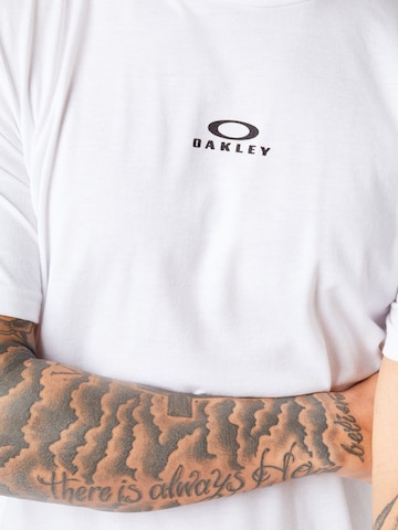 OAKLEY Funkční tričko 'Bark' – bílá