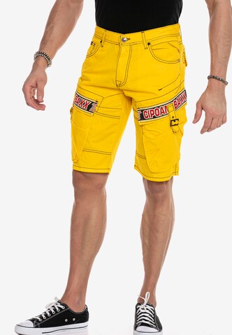 CIPO & BAXX Regular Shorts in Gelb