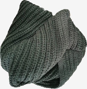 HotSquash Tube Scarf in Green: front