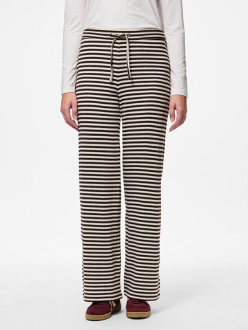 PIECES Loose fit Trousers 'PCLaya' in Brown: front