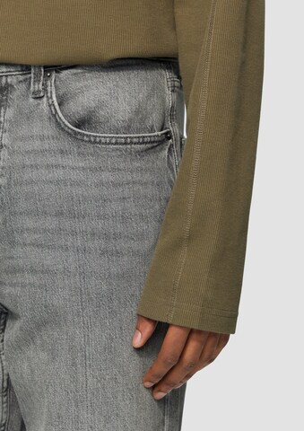 QS Regular Jeans in Grijs