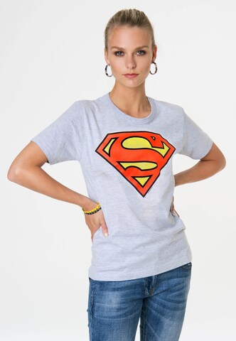 LOGOSHIRT T-Shirt 'Superman Logo' in Grau: predná strana