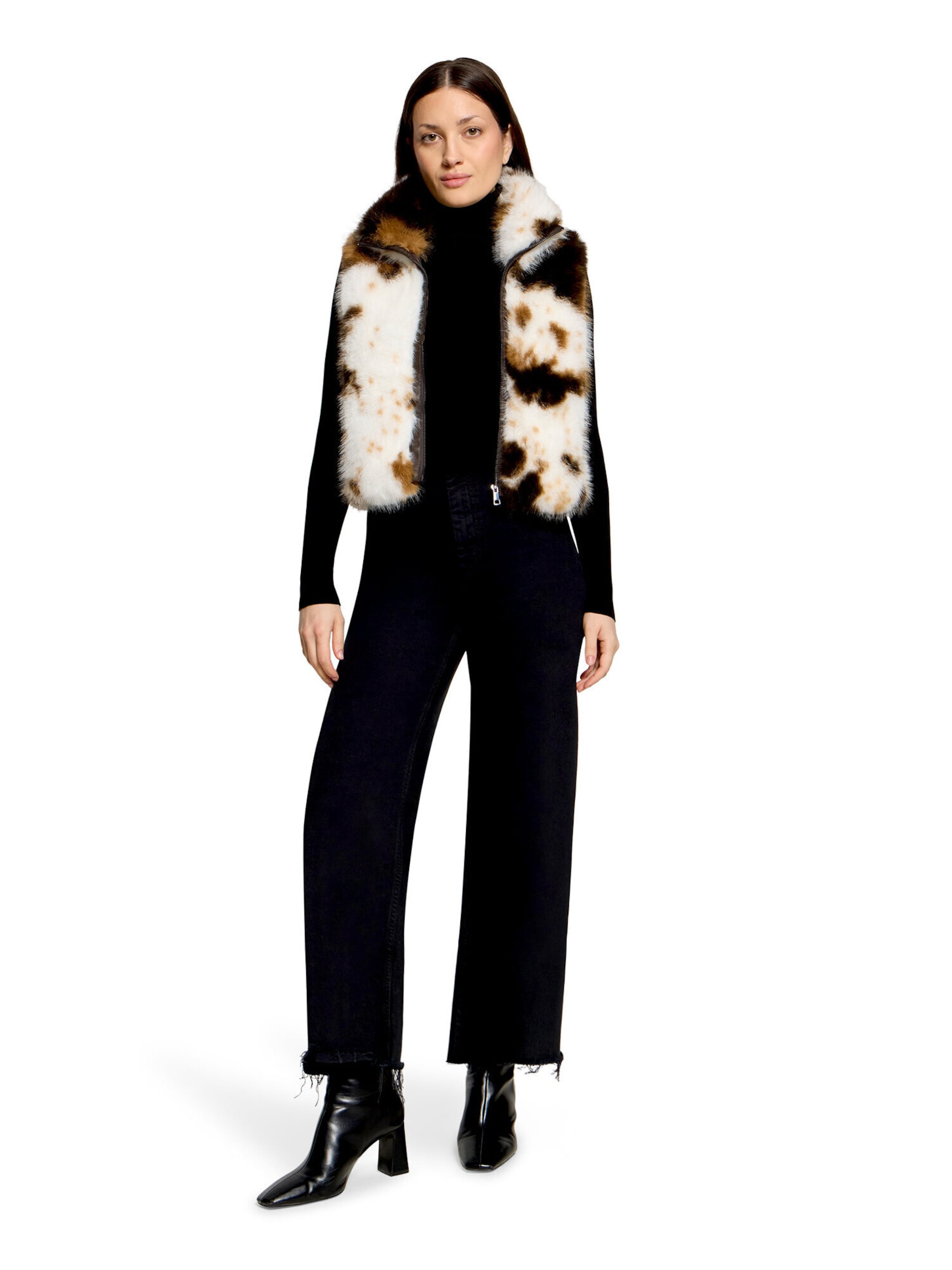 Gilet di Amber & June in beige