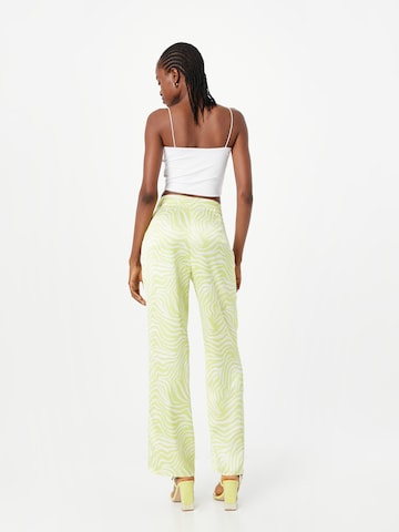 Wide leg Pantaloni di Gina Tricot in verde