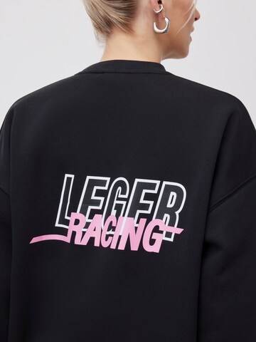 LeGer by Lena GerckeSweater majica 'Dorkas' - crna boja