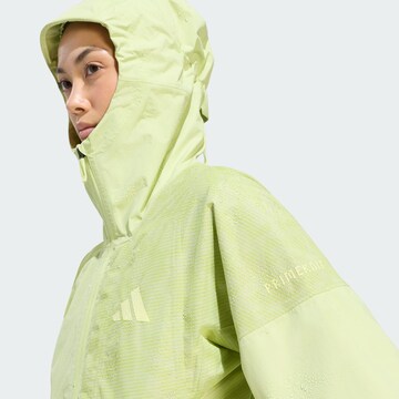 ADIDAS TERREX - Chaqueta de montaña 'Xperior' en amarillo