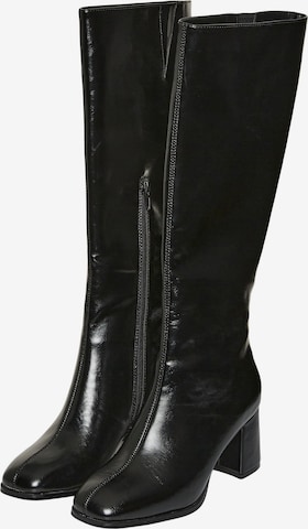 VERO MODA Boots 'NESYA' in Black: front