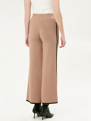 Wide leg Pantaloni di Influencer in beige