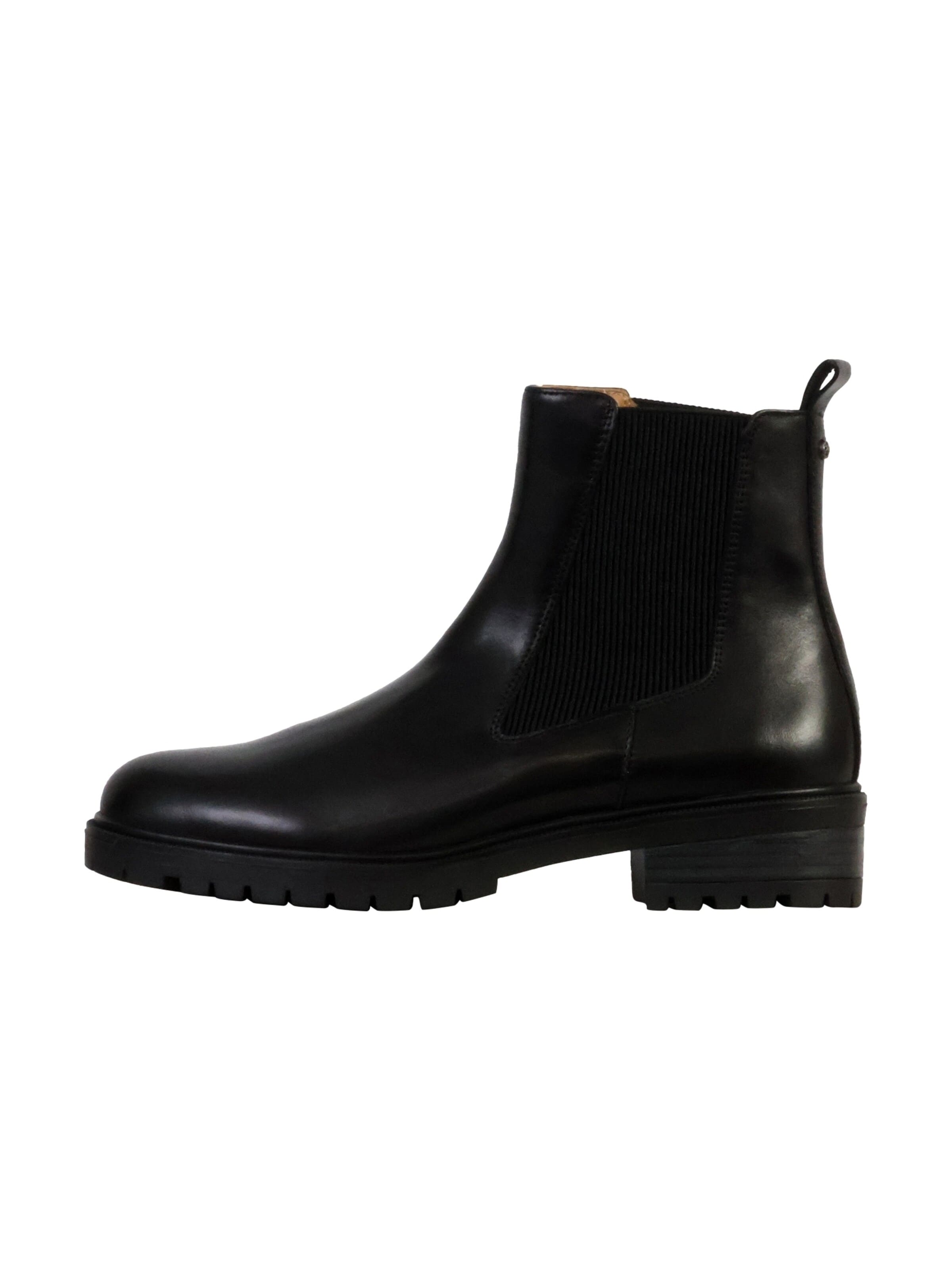 Bottines Emilie Karston en noir : devant