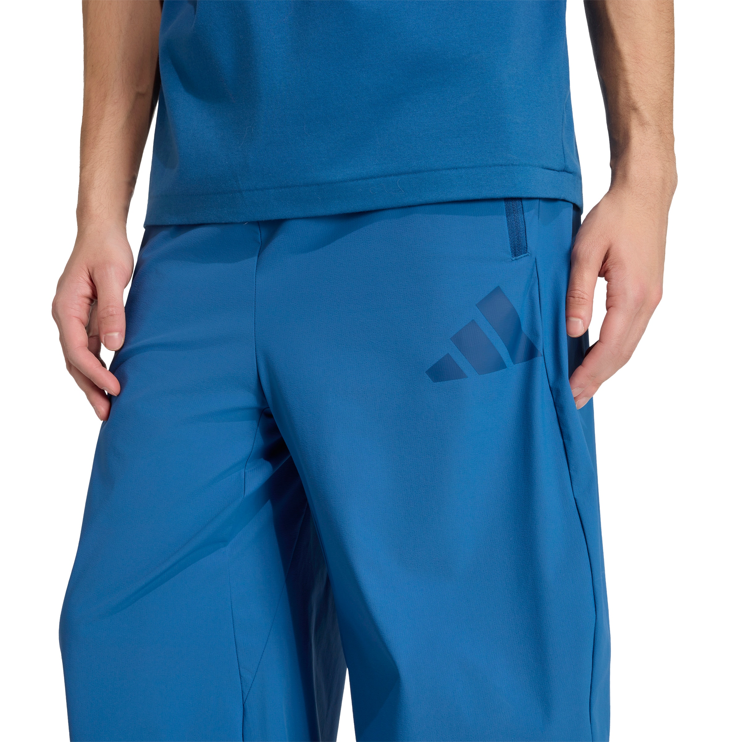 Loosefit Pantaloni sportivi 'Z.N.E.' di ADIDAS SPORTSWEAR in blu