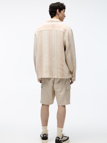 Pull&Bear Regular Shorts in Beige