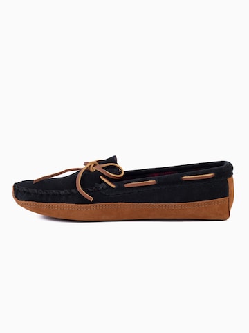 Mocasini de la Minnetonka pe negru