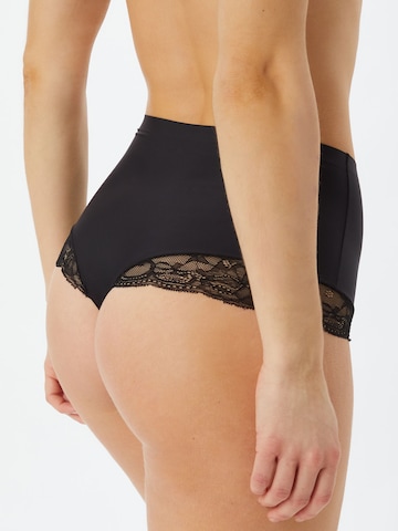 MAGIC Bodyfashion Tanga – černá