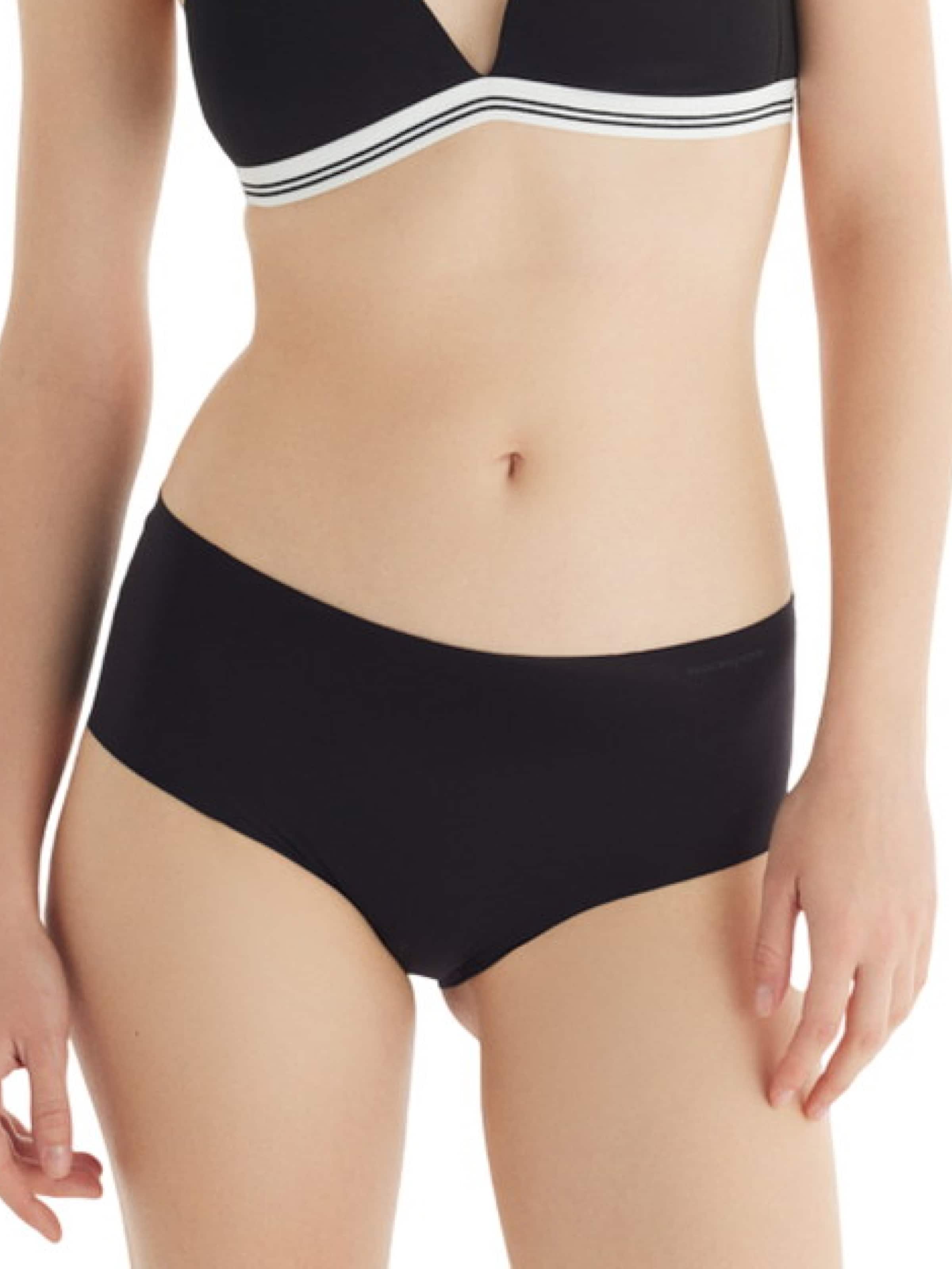 Blackspade Slip in Schwarz: Vorderseite