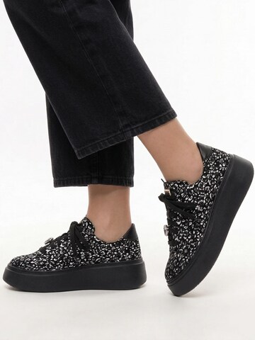 Maciejka Sneaker low '6191W-08/00-8'‌‌‌‌‌ in Schwarz