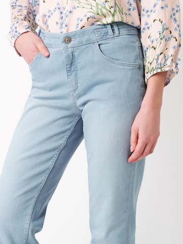 TONI Boot cut Jeans 'Liv' in Blue