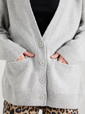 DRYKORN Strickjacke 'JAYDENI' in Grau