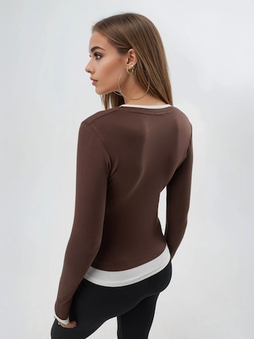 Busem Blouse in Bruin