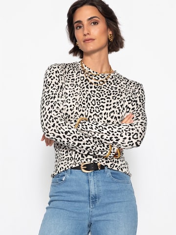 SASSYCLASSY Shirt in Beige