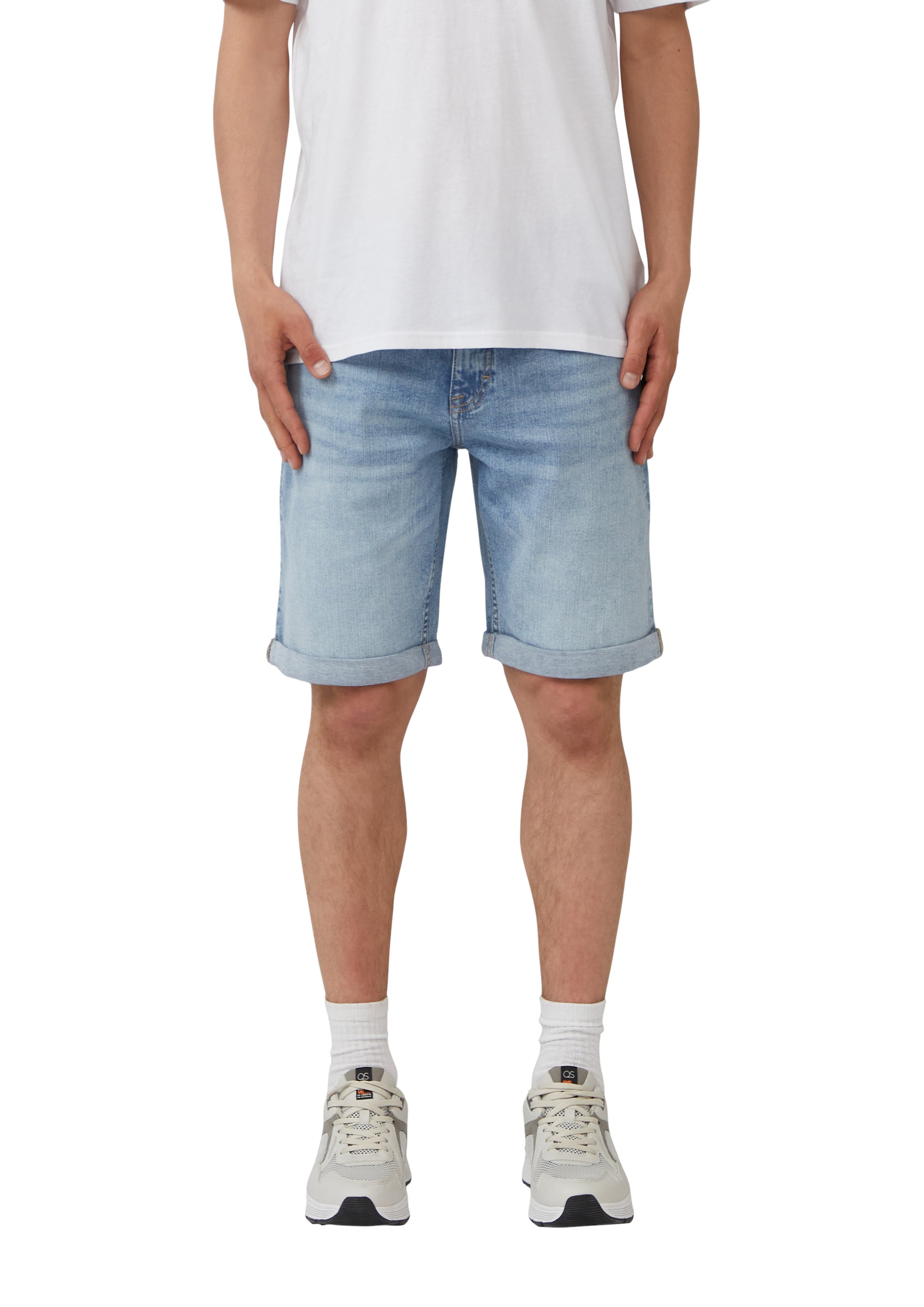 QS Regular Jeans in Blauw: voorkant