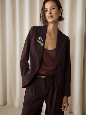 Next Blazer in Red: front