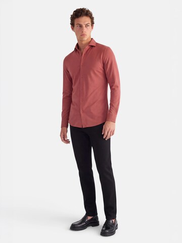 Vercate Slim fit Poslovna srajca 'No. 19' | rdeča barva