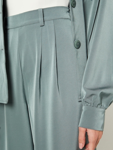 Tapered Pantaloni con pieghe 'Jasmin' di Guido Maria Kretschmer Women in verde