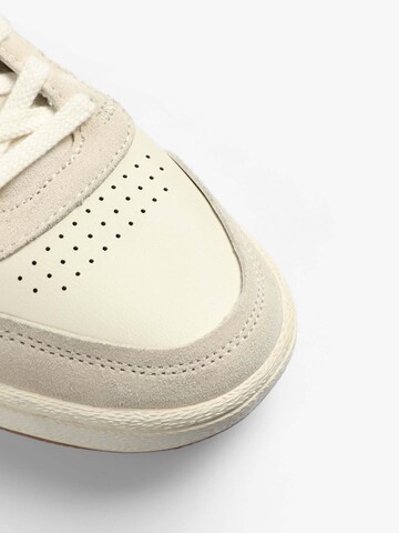 Sneaker bassa 'Lionel' di Scalpers in beige