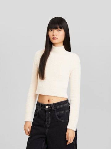 Bershka Sweater in Beige: front