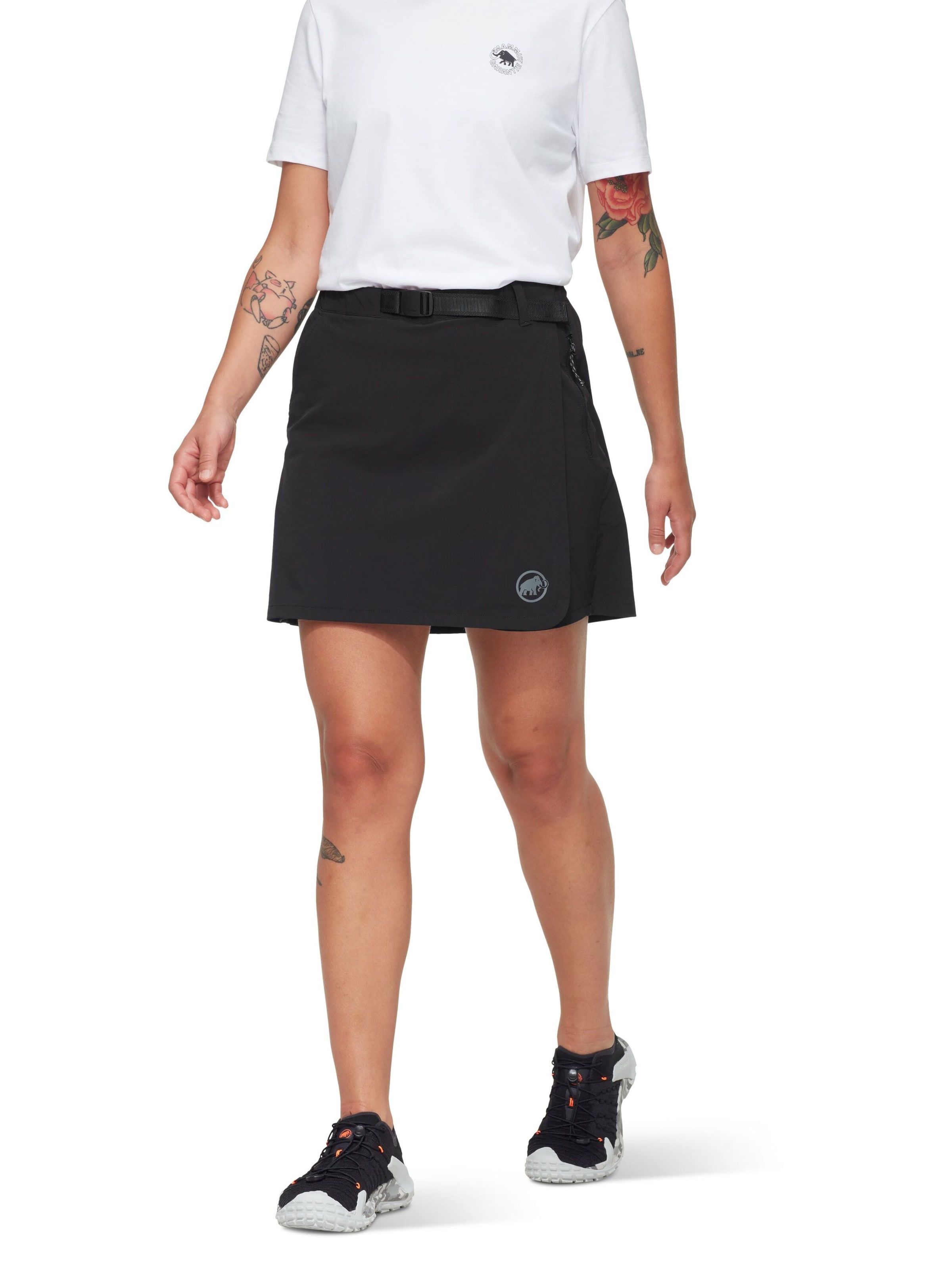 MAMMUT Athletic Skorts in Black: front
