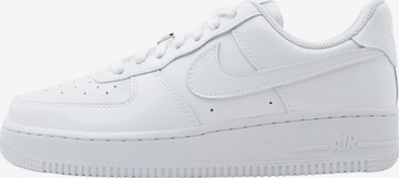 balta Nike Sportswear Sportbačiai be auliuko 'AIR FORCE 1 '07': priekis
