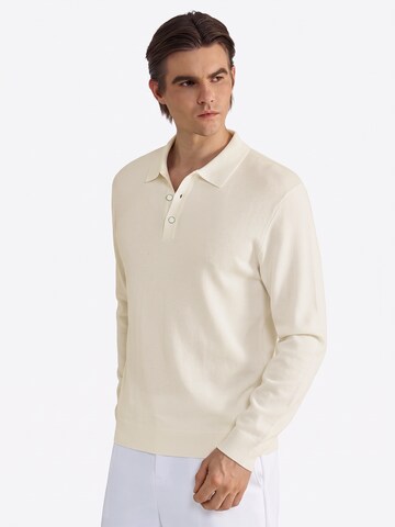 Vantory Pullover in Beige