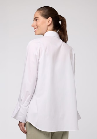 Camicia da donna di Suri Frey in bianco