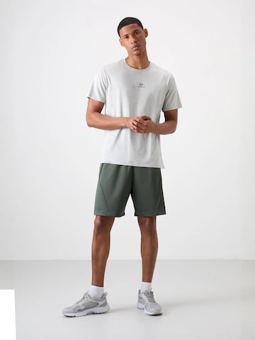Tommy Life - Camisa funcionais em branco