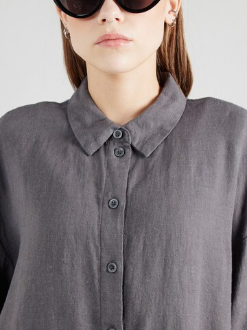 VERO MODA - Blusa 'LINN' en gris