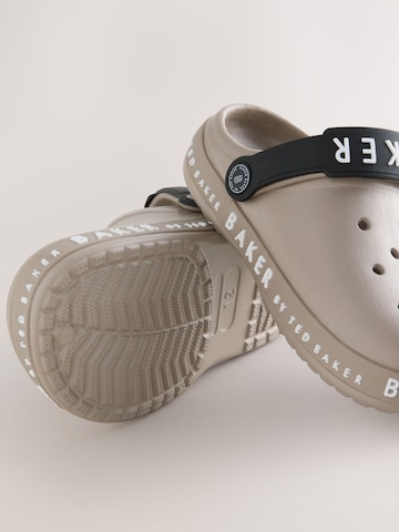 Baker by Ted Baker Открытая обувь в Серый