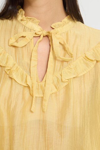 b.young - Blusa en oro