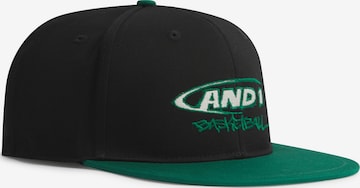 AND1 Lippalakki värissä musta: etupuoli