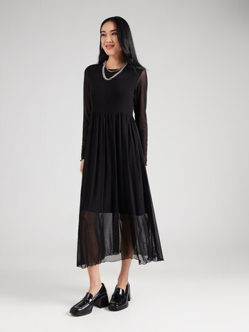 NÜMPH Jurk 'JINNIE' in Zwart: voorkant