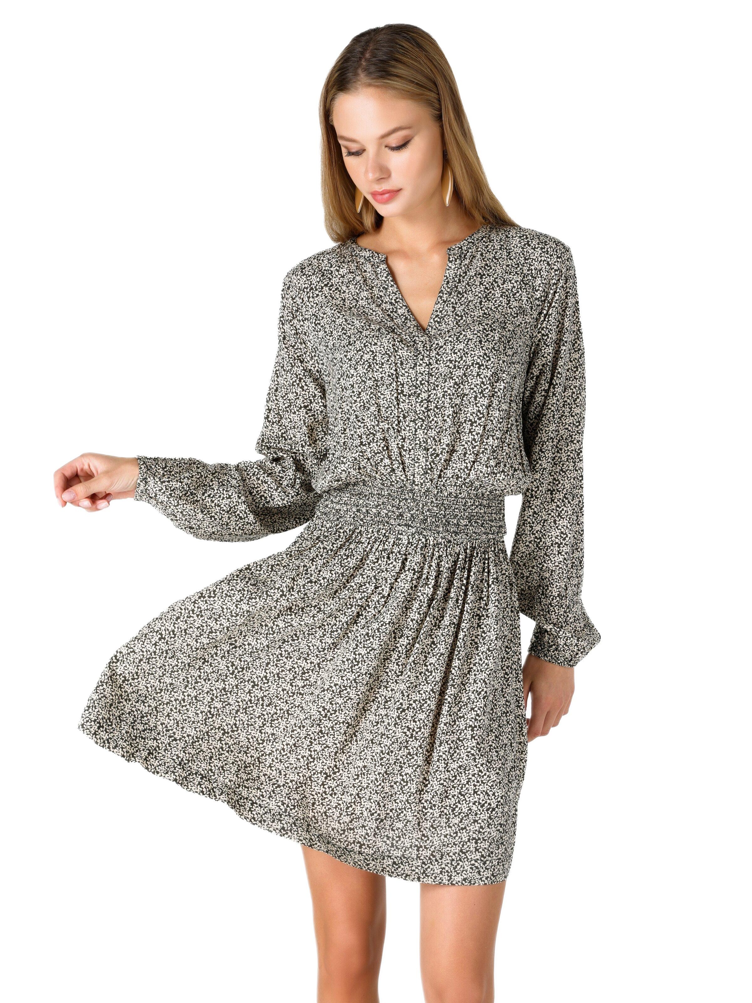 Colin's Kleid in Schwarz: Vorderseite