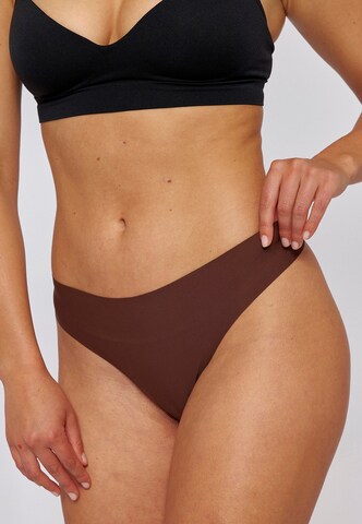 SNOCKS String in Brown