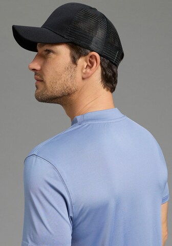 Man's World Cap in Black: front