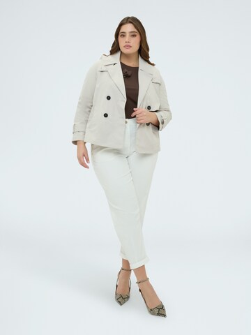 Cappotto invernale di Fiorella Rubino in bianco