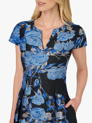 Adrianna Papell Jurk 'Split Neck Jacquard Dress' in Blauw