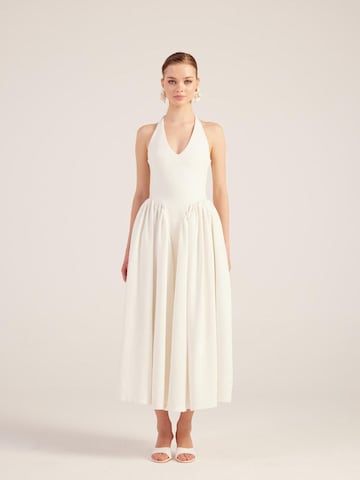 HOLLY LOLLY Dress in White: front