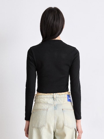 HUGOMajica 'Dafilomena_3' - crna boja