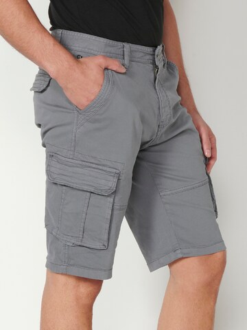 Regular Pantalon cargo KOROSHI en gris : devant