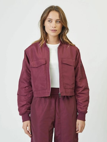 Giacca di mezza stagione di co'couture in rosso: frontale