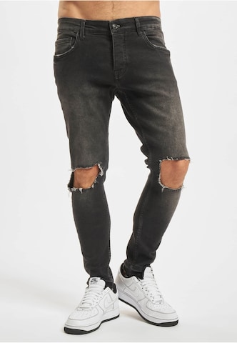 2Y Premium Skinny Jeans in Black: front